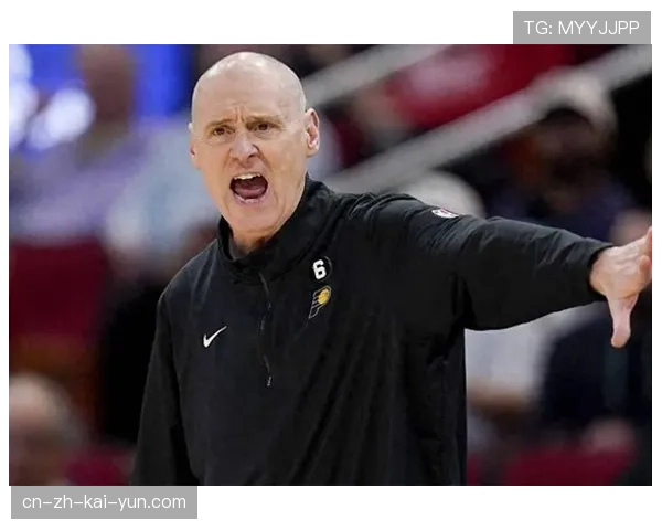 卡莱尔赛后复盘步行者禁区防守，肯定新秀斯劳森对位字母哥表现